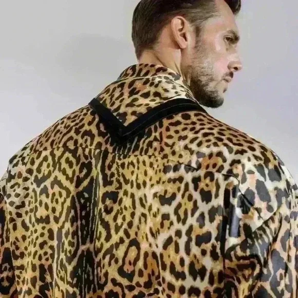 Orttu Justin Shirt w/matching Scarf Silky satin‎ with bold jaguar print Sz Large
